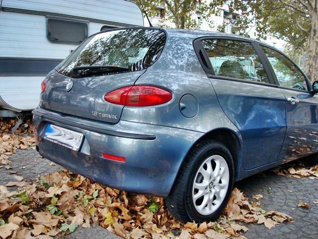 Alfa-Romeo--147---03