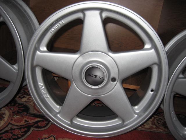 3d-auto-stikeri---znakovi---za-felne------