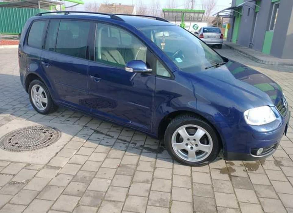 VW-TURAN
