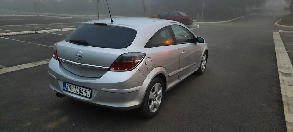 Opel-Astra-GTC