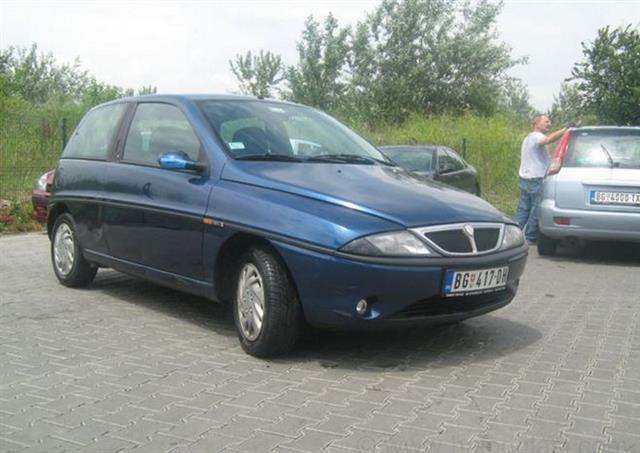 Lancia-Ypsilon--98