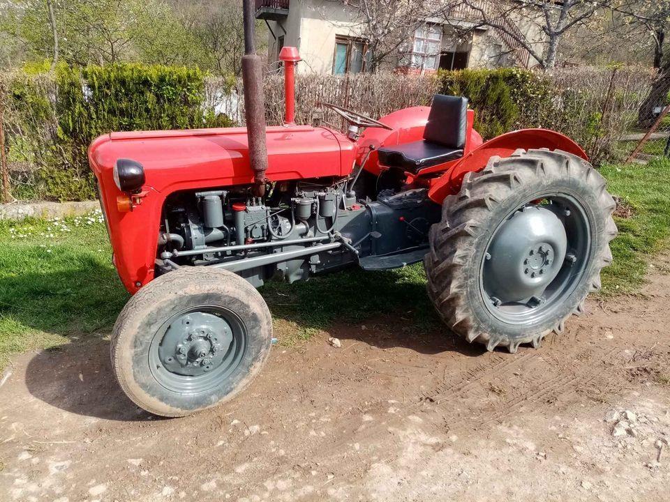 Traktor-533