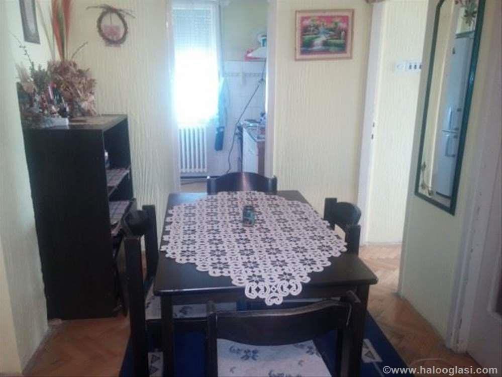 Izdaje-se-namešten-trosoban-stan