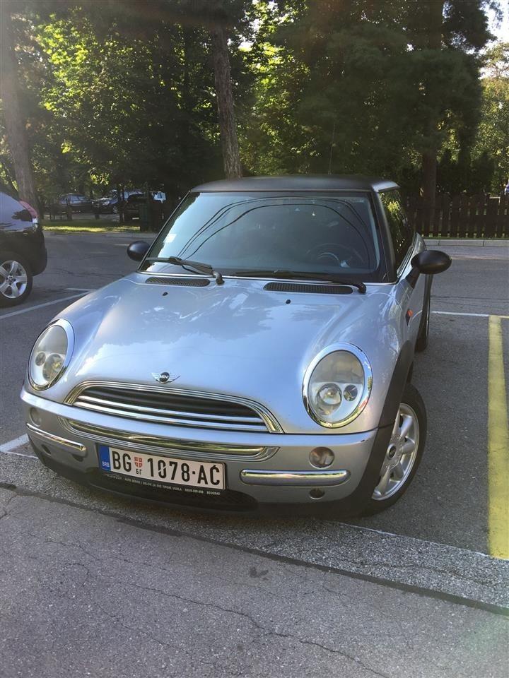 2003-MINI-One-1-6