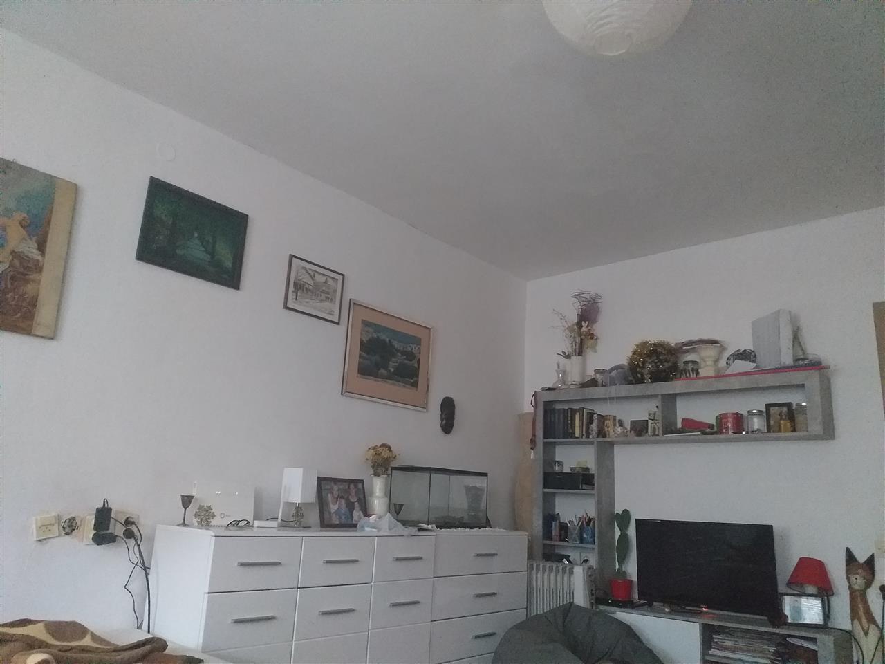 Prodajem-