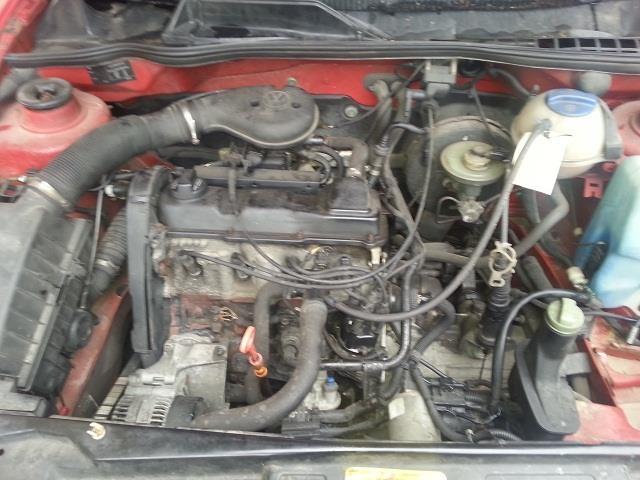 VW-Caddy-1-6-b-stranac--97-Delovi