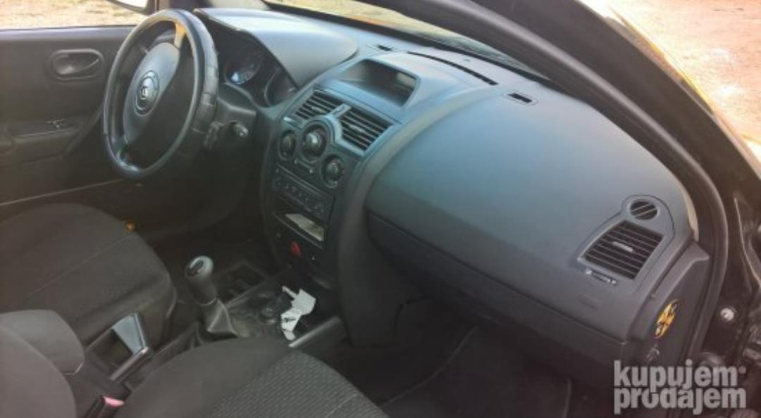 Renault-megane-HITNO