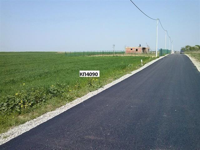 Plac 400m2 - Surčin