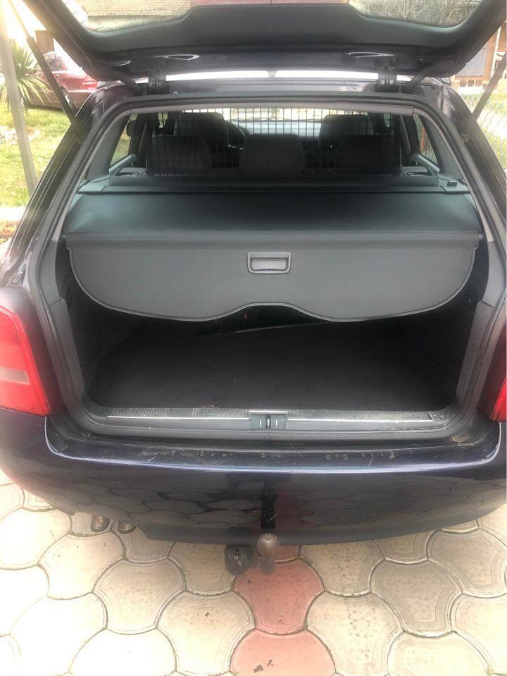Audi-A4--1-9-TDI-Stranac-na-table