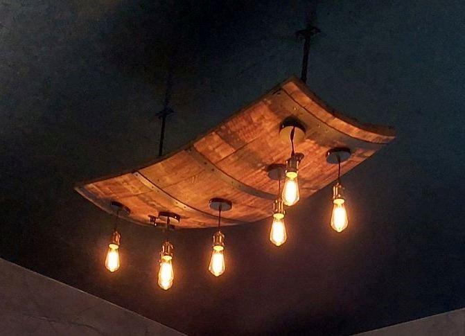 Luster-visilica-bure
