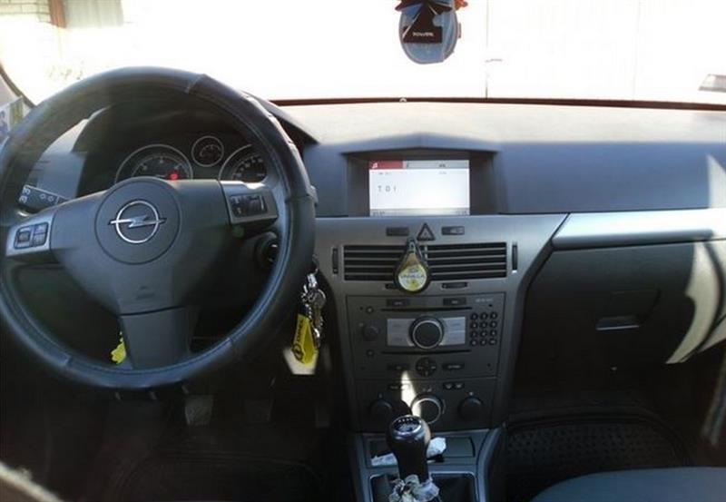 Opel-Astra-1-3-CDTi--06