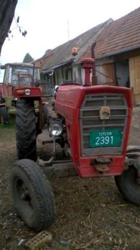 Traktor IMT 560