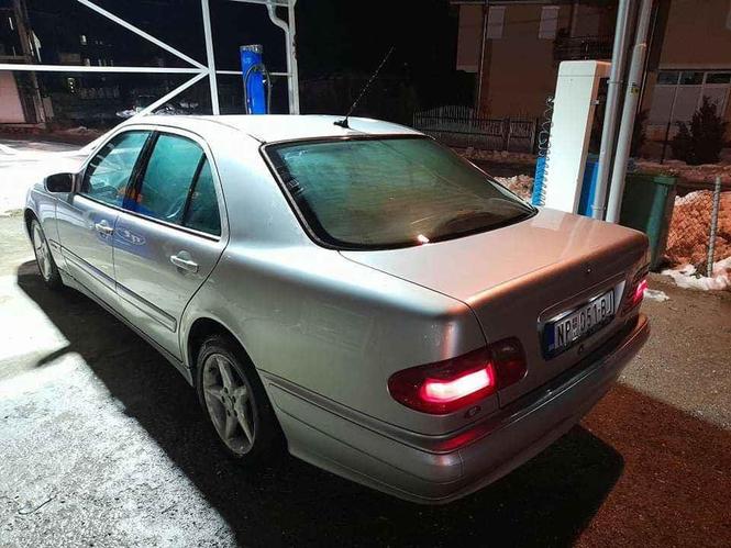 Mercedes Benz E200 2.2cdi