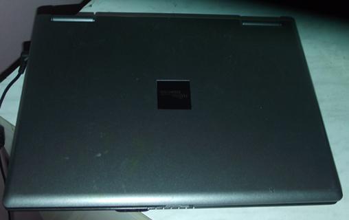 Fujitsu-Siemens-Esprimo-mobile-V5535