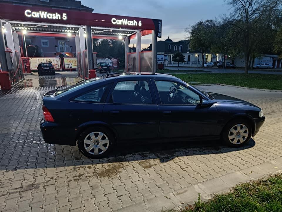 Vectra-B-1-8-b-p-2001