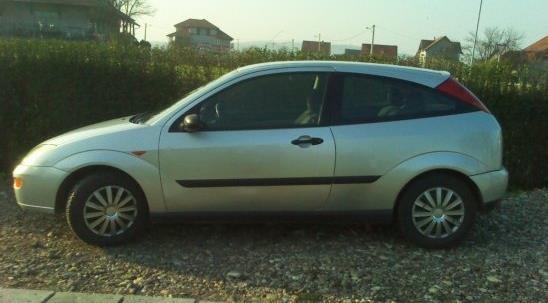 Ford-Focus---99