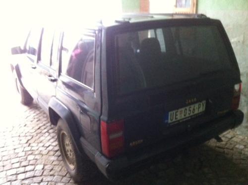 Jeep-Cherokee-4-0-automatic----98