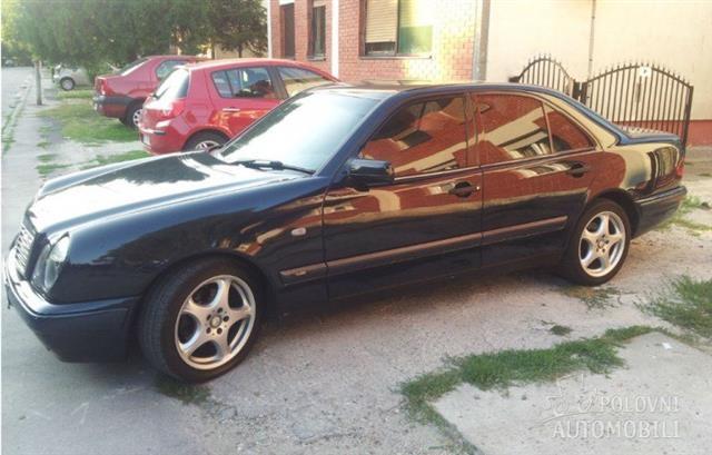 Mercedes E290td - 97