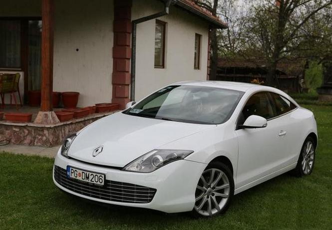 Renault Laguna -10