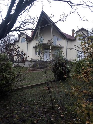 Izdajem kuću