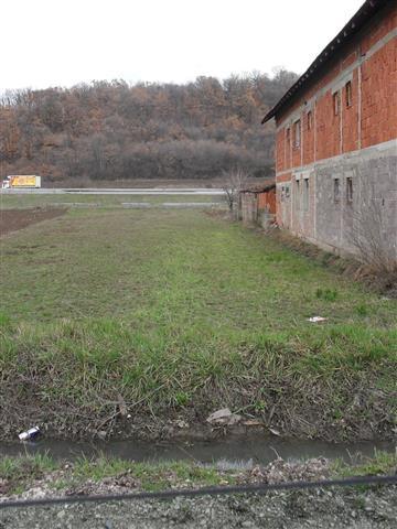 Plac-na-prodaju-1300m2