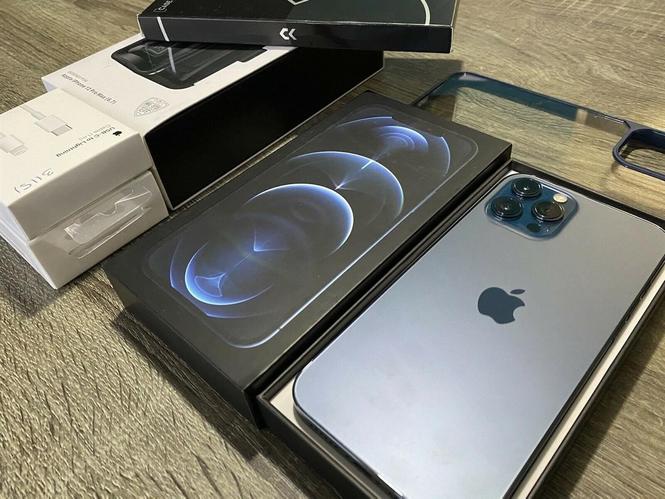 Apple iPhone 12 Pro Max Whatsapp 