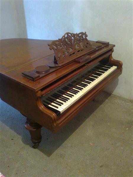 Klavir-lira