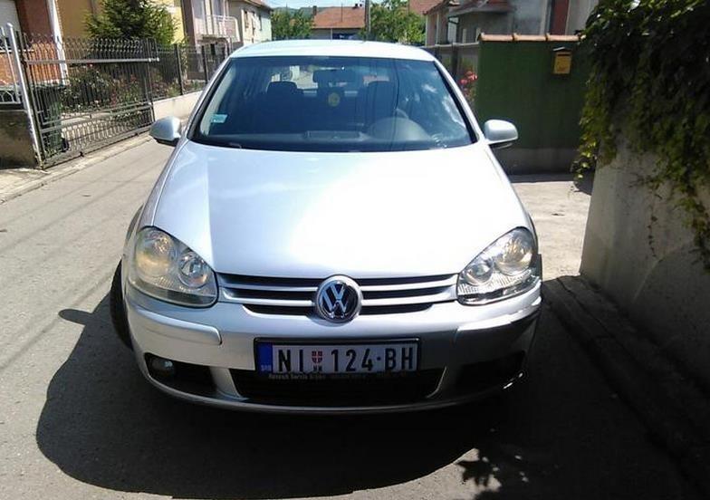 VW-Golf-5--06