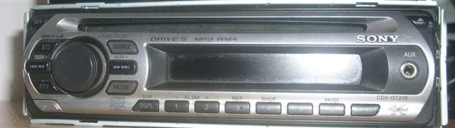 Sony-cdx-gt-210