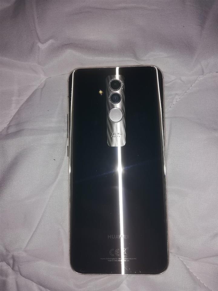 HUAWEI-MATE-20-