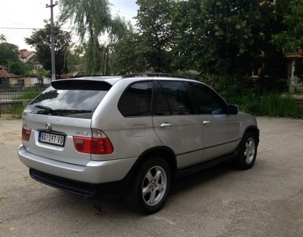 BMW-X5--01-