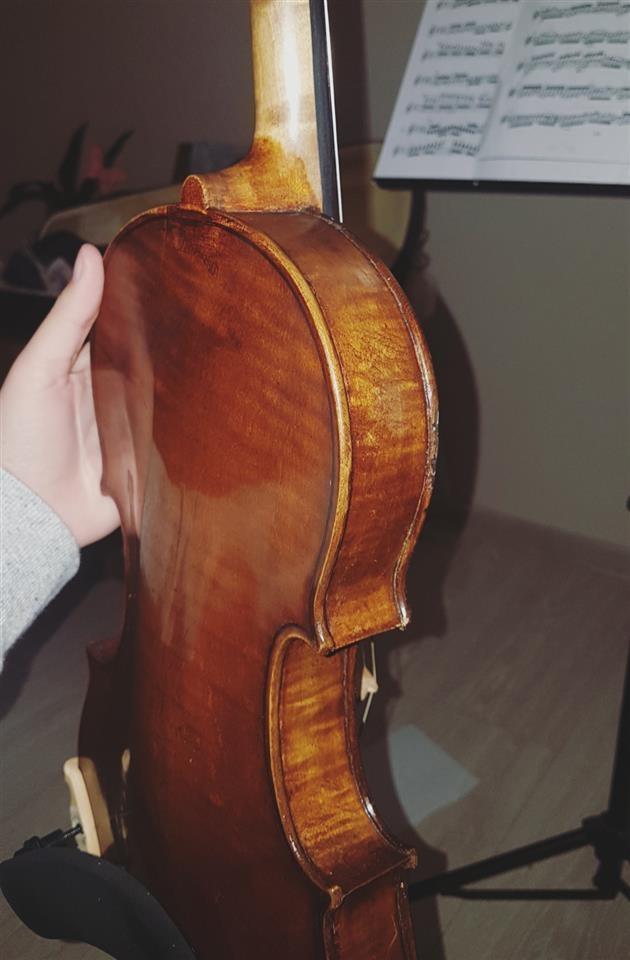 Prodajem-violinu-