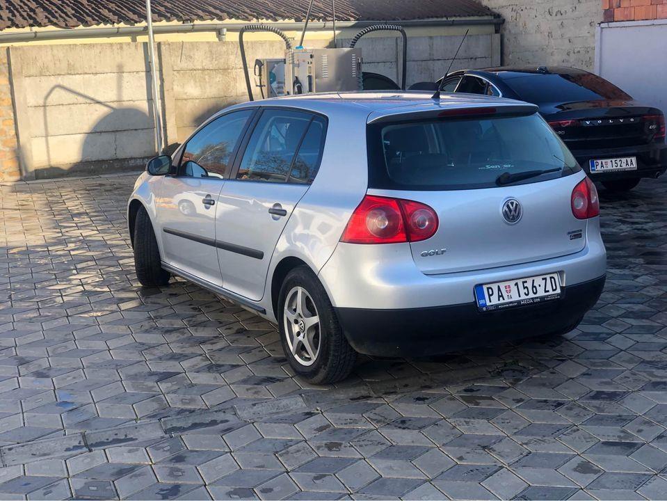 GOLF-V-2008-BLUEMOTION