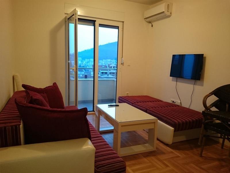 JEDNOSOBAN-STAN-U-BUDVA-CENTAR