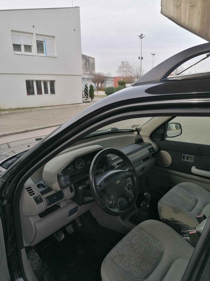 Land-Rover-Frilender