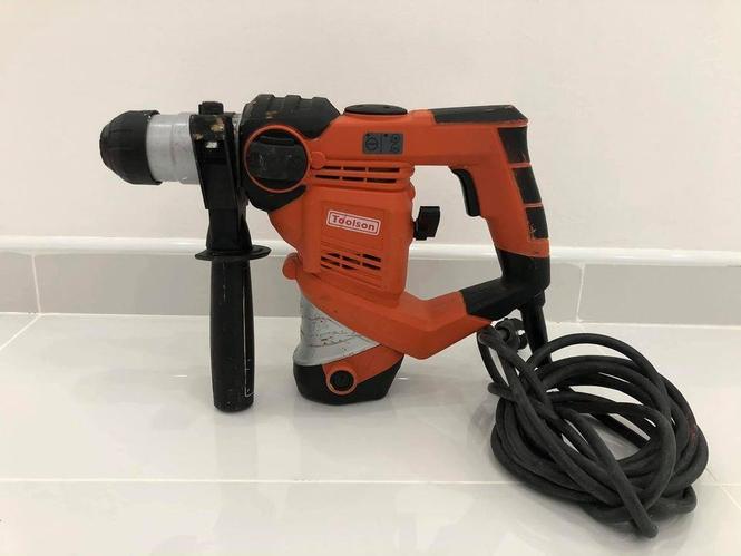 Einhell Hilti Busilica