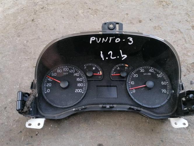 Fiat punto 1.2b km sat 