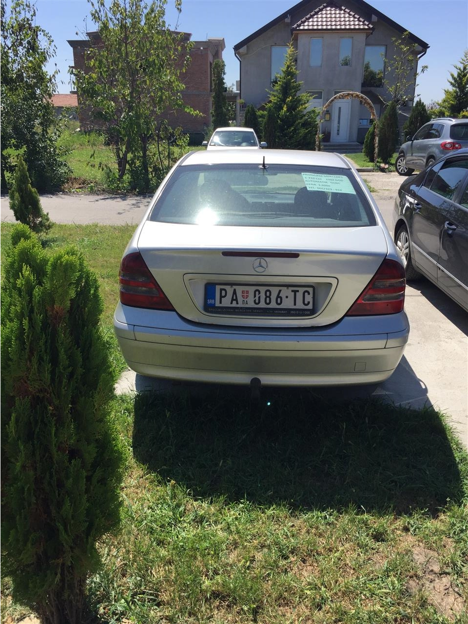 Mercedes-Benz-C220-cdi