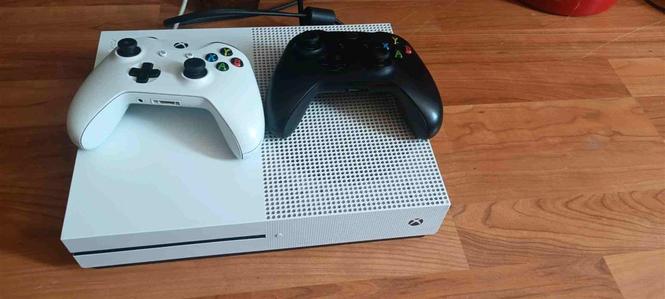 Xbox One S 1TB