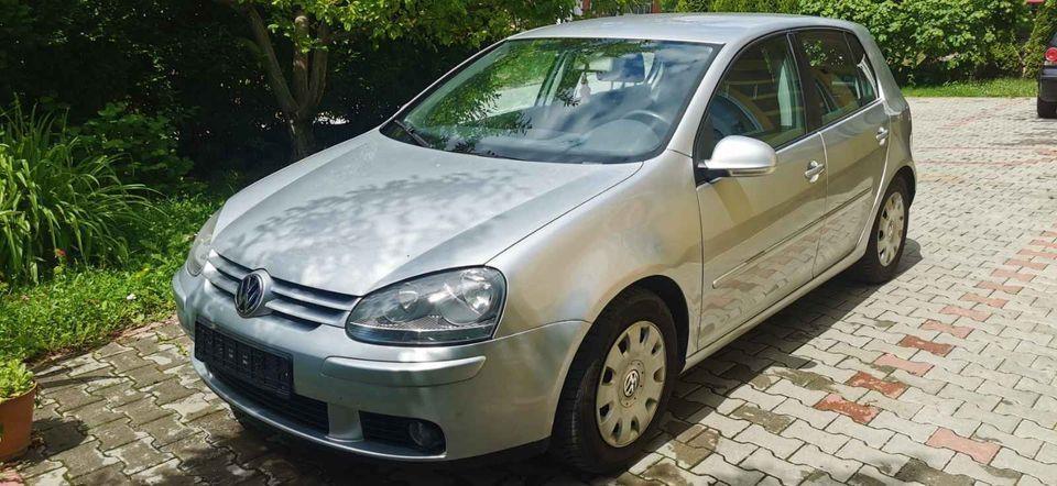 Golf-V-105ks-2004