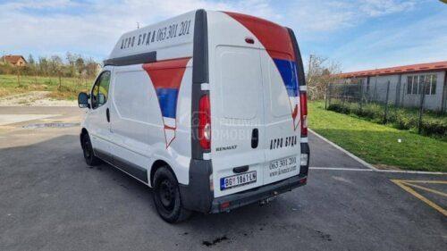 Renault-Trafic-2-0