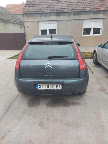 Na prodaju auto