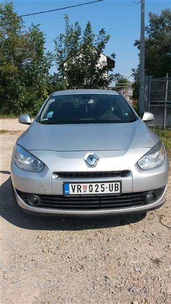Renault-Fluence--10-