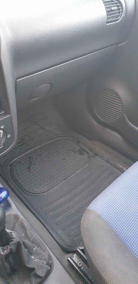 OPEL-CORSA-CDTI-2004