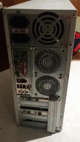 Desktop racunar
