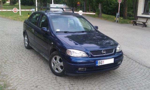 Opel Astra 14.16v cdx -01