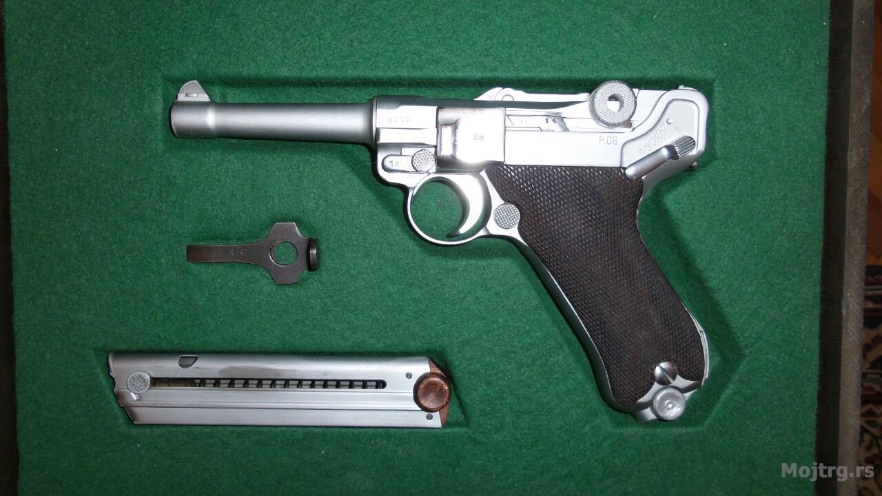 Pistolj Luger P 08 Sabac