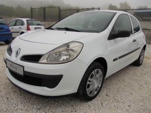 Renault Clio 1.2 i -09