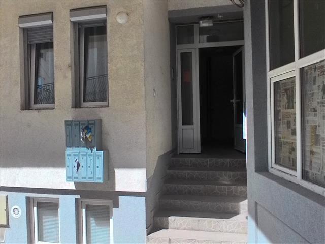 Garsonjera-centar-Niša-pravni-fakultet-hitno