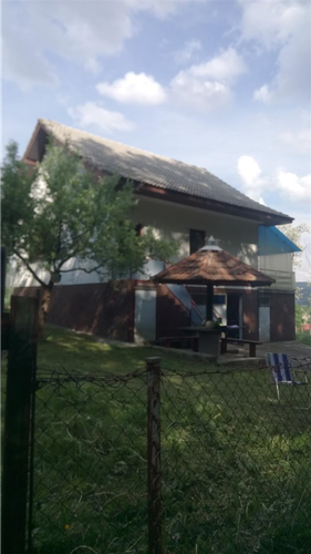 Kuća na prodaju 